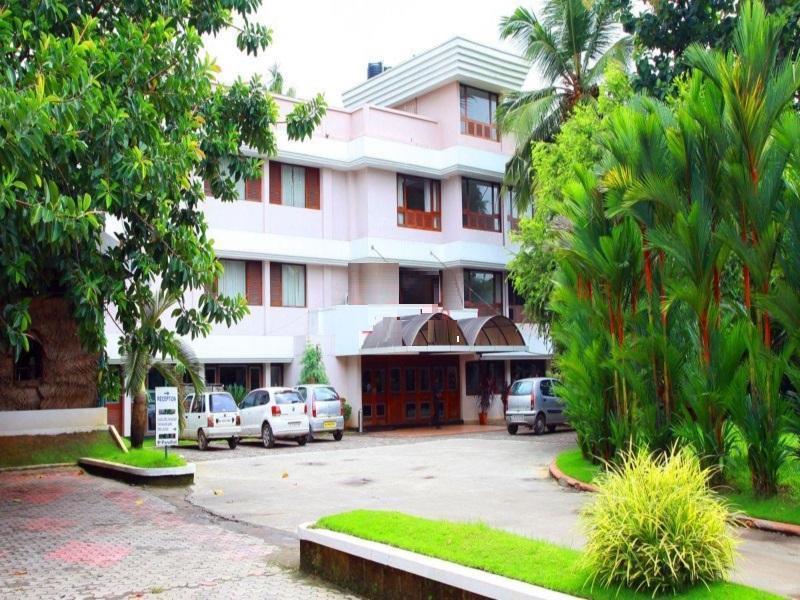 Hotel Highway Garden Kochi Dış mekan fotoğraf